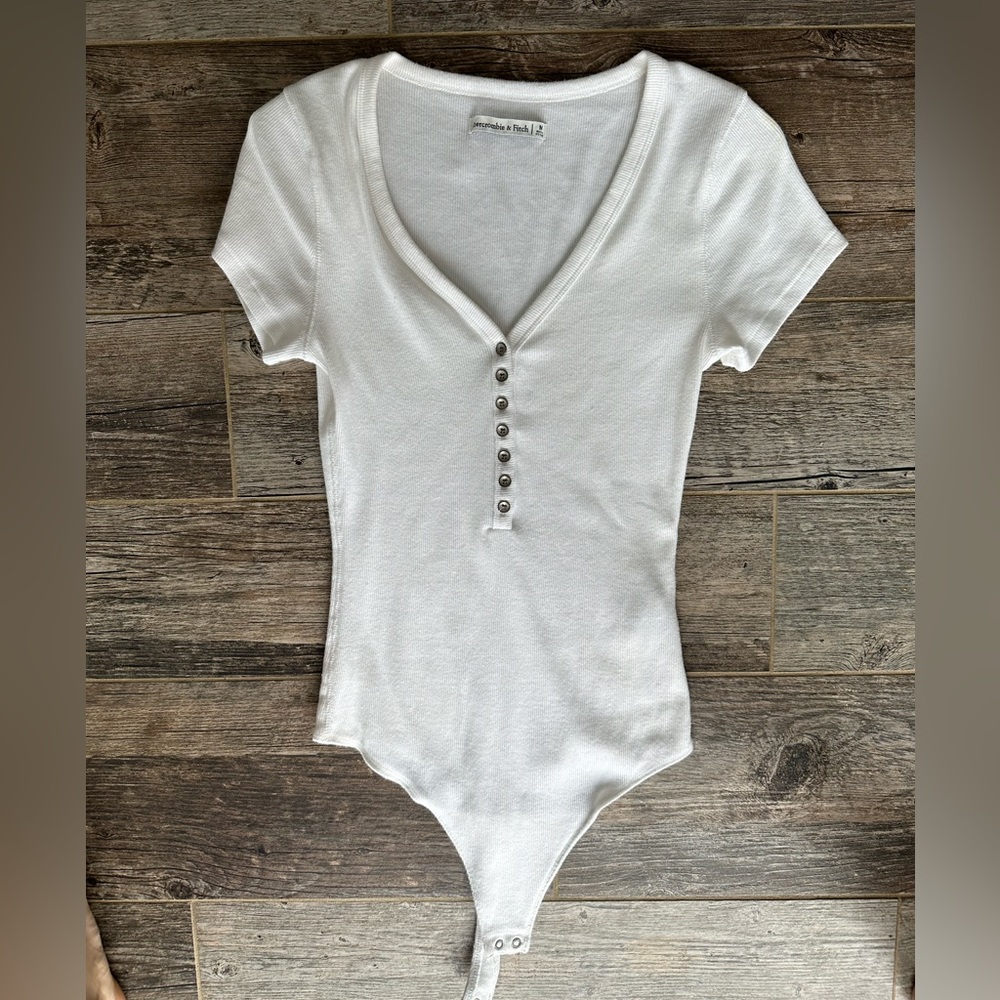 Abercrombie & Fitch White Short Sleeve Body Suit